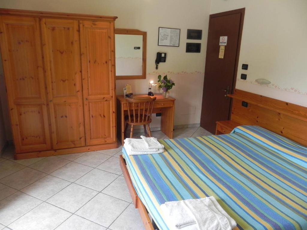 Hotel Ristorante Belsito Borgo San Dalmazzo Kültér fotó