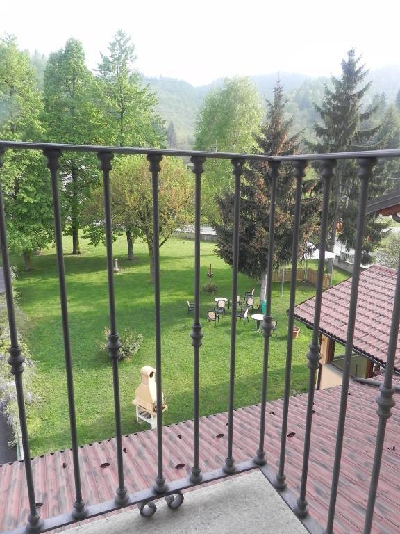 Hotel Ristorante Belsito Borgo San Dalmazzo Kültér fotó
