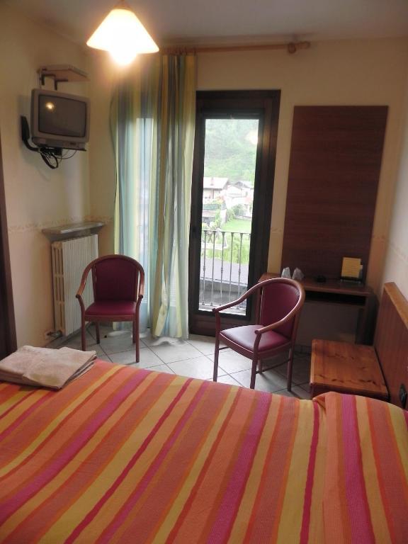 Hotel Ristorante Belsito Borgo San Dalmazzo Kültér fotó