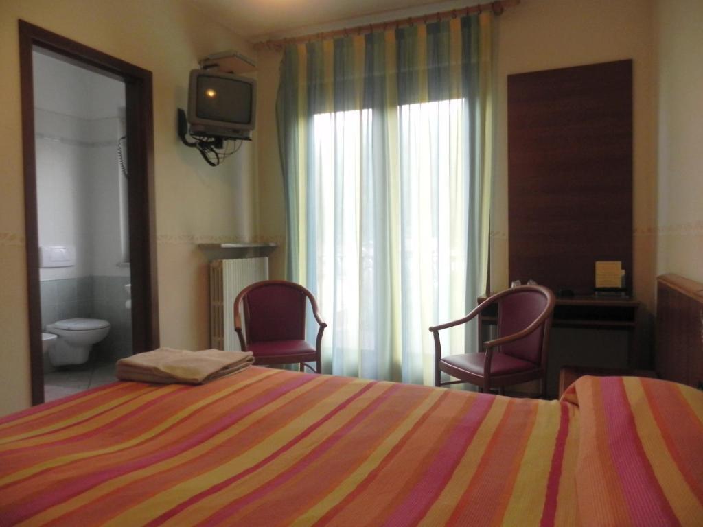 Hotel Ristorante Belsito Borgo San Dalmazzo Kültér fotó
