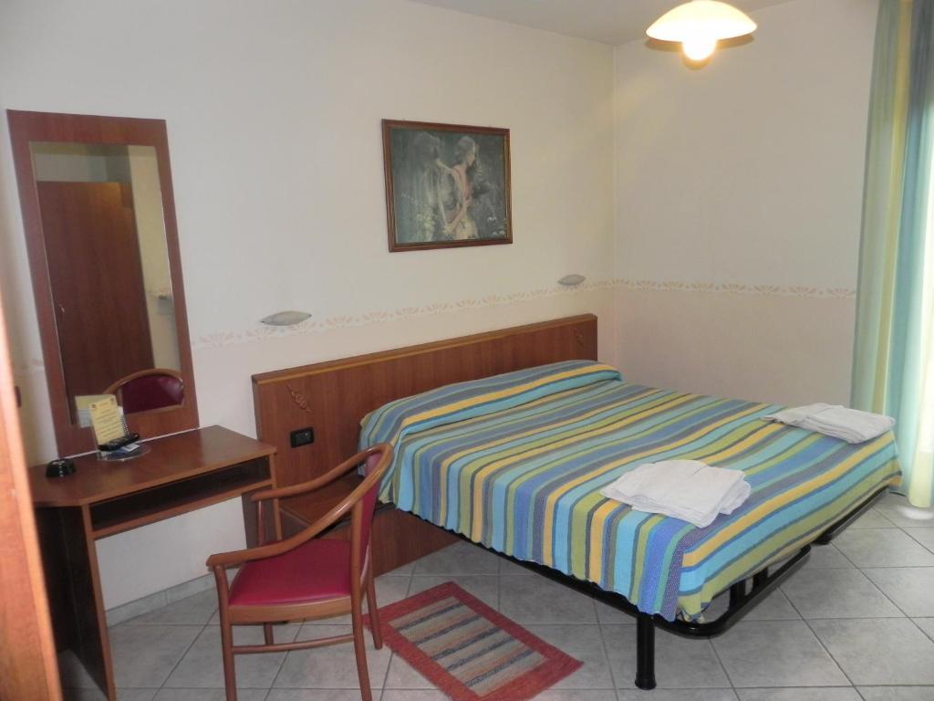 Hotel Ristorante Belsito Borgo San Dalmazzo Kültér fotó