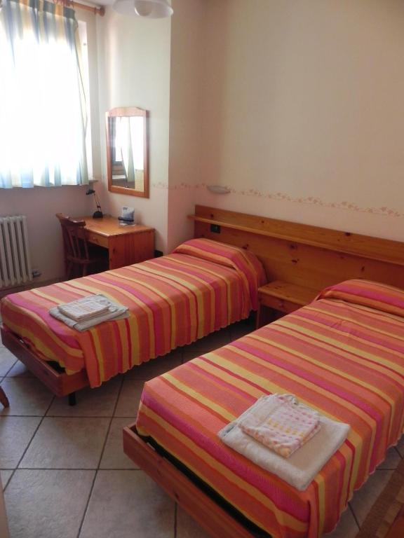 Hotel Ristorante Belsito Borgo San Dalmazzo Szoba fotó