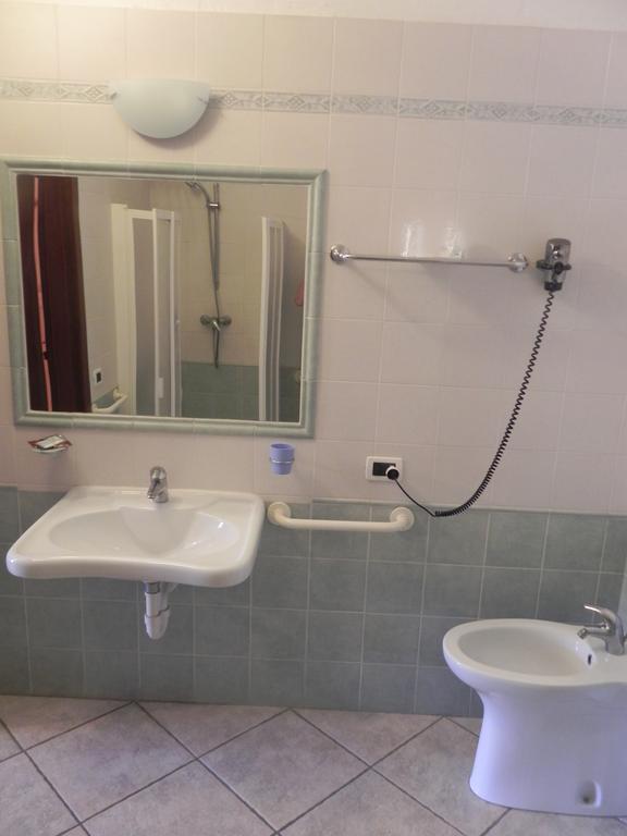 Hotel Ristorante Belsito Borgo San Dalmazzo Kültér fotó