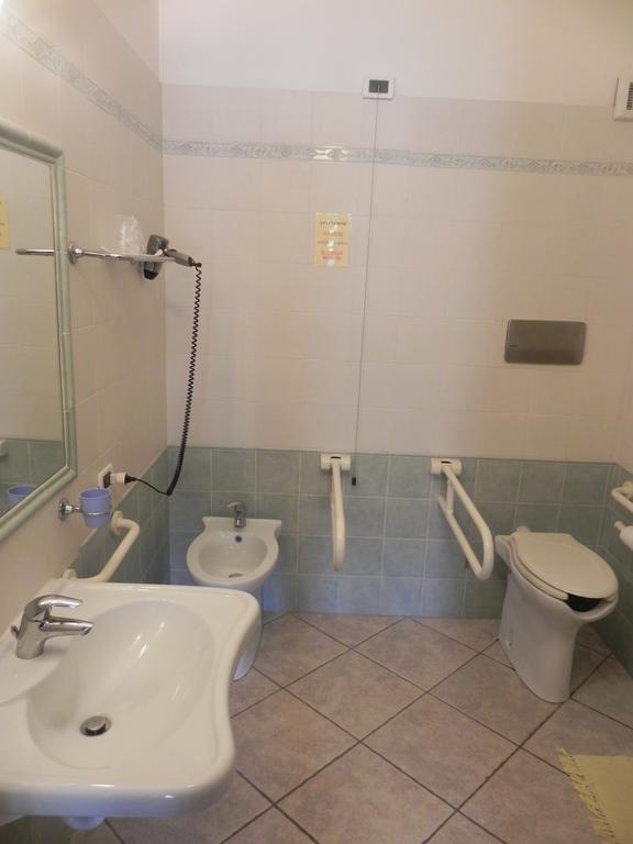 Hotel Ristorante Belsito Borgo San Dalmazzo Kültér fotó
