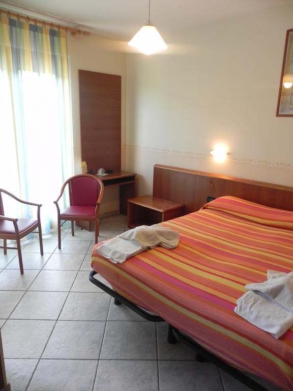 Hotel Ristorante Belsito Borgo San Dalmazzo Kültér fotó